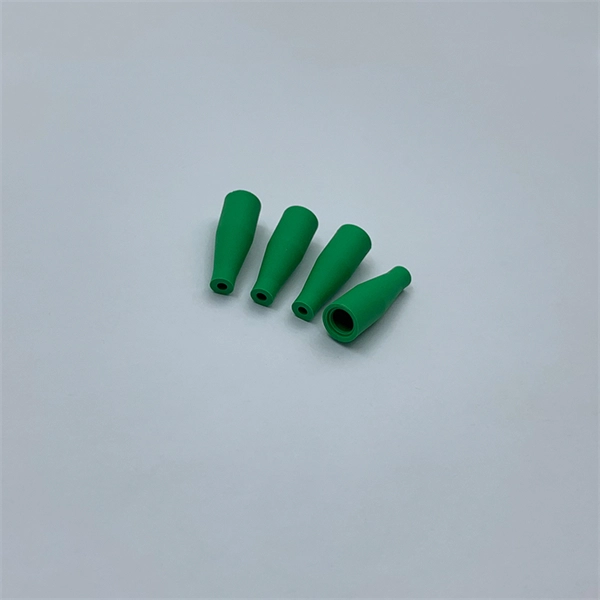 How many optical fibers can be split when the optical cable enters the splitter 